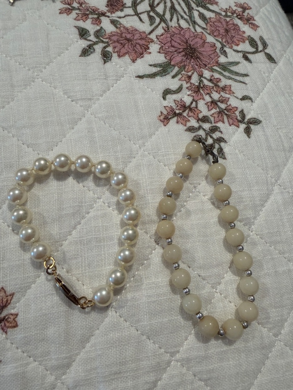 Classic glass Pearl and Cream Bead Bracelet Set - Women Jewelry